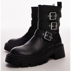 🔥 Topshop Black Moto Boots with Buckles